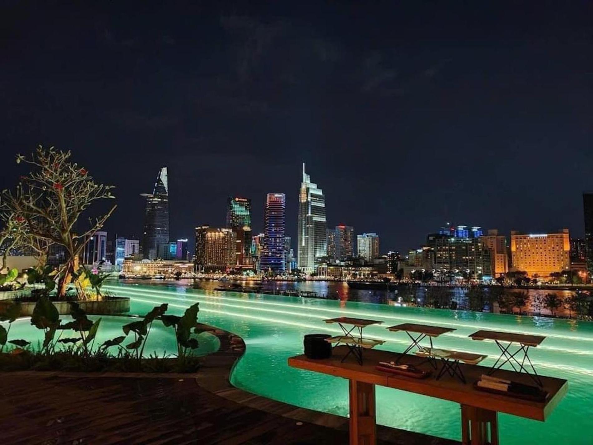 Zo Apartment Opera, Crest, Galleria -Central Saigon -Free Pool-Gym-Sauna Room-Yoga Room โฮจิมินห์ซิตี้ ภายนอก รูปภาพ
