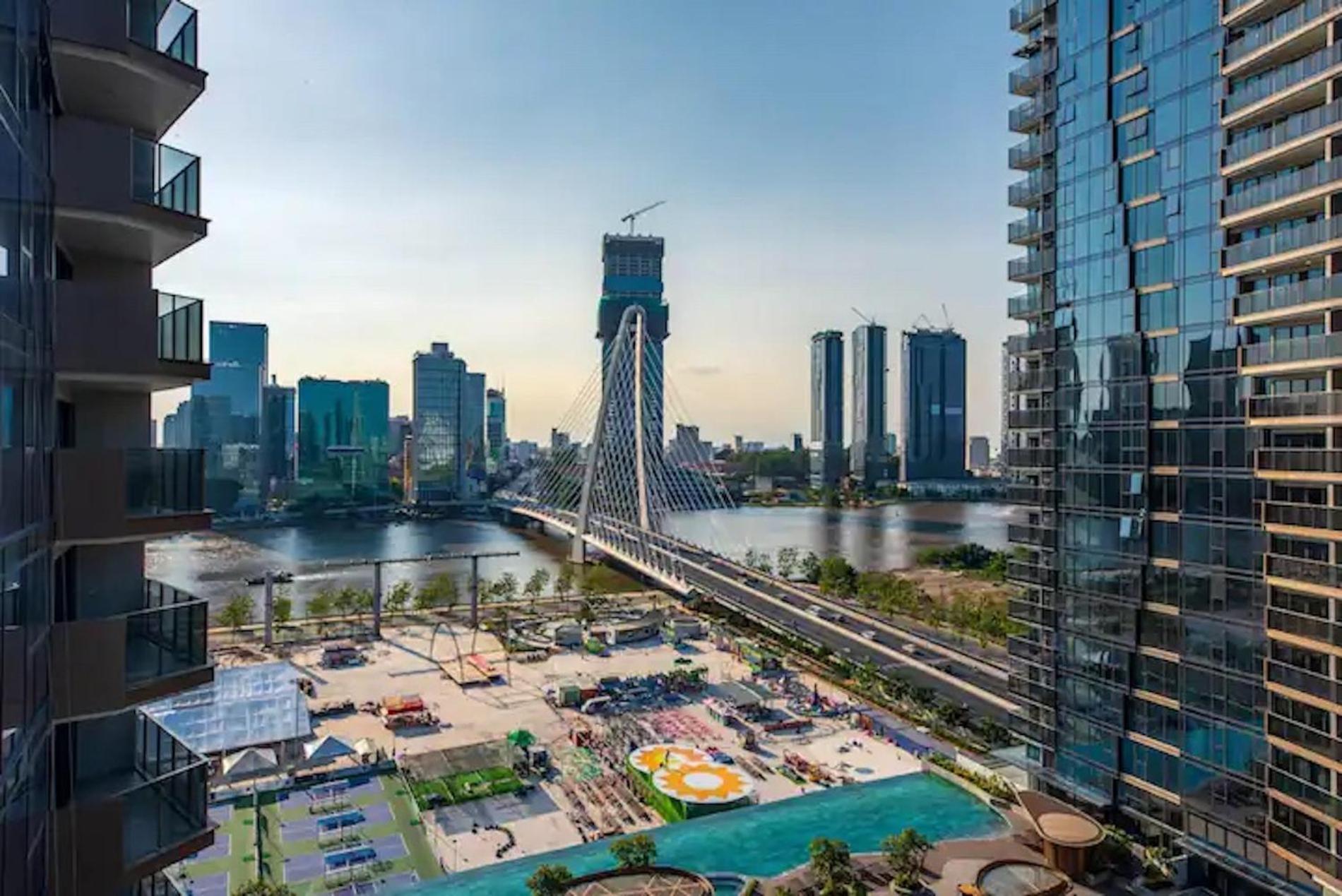 Zo Apartment Opera, Crest, Galleria -Central Saigon -Free Pool-Gym-Sauna Room-Yoga Room โฮจิมินห์ซิตี้ ภายนอก รูปภาพ
