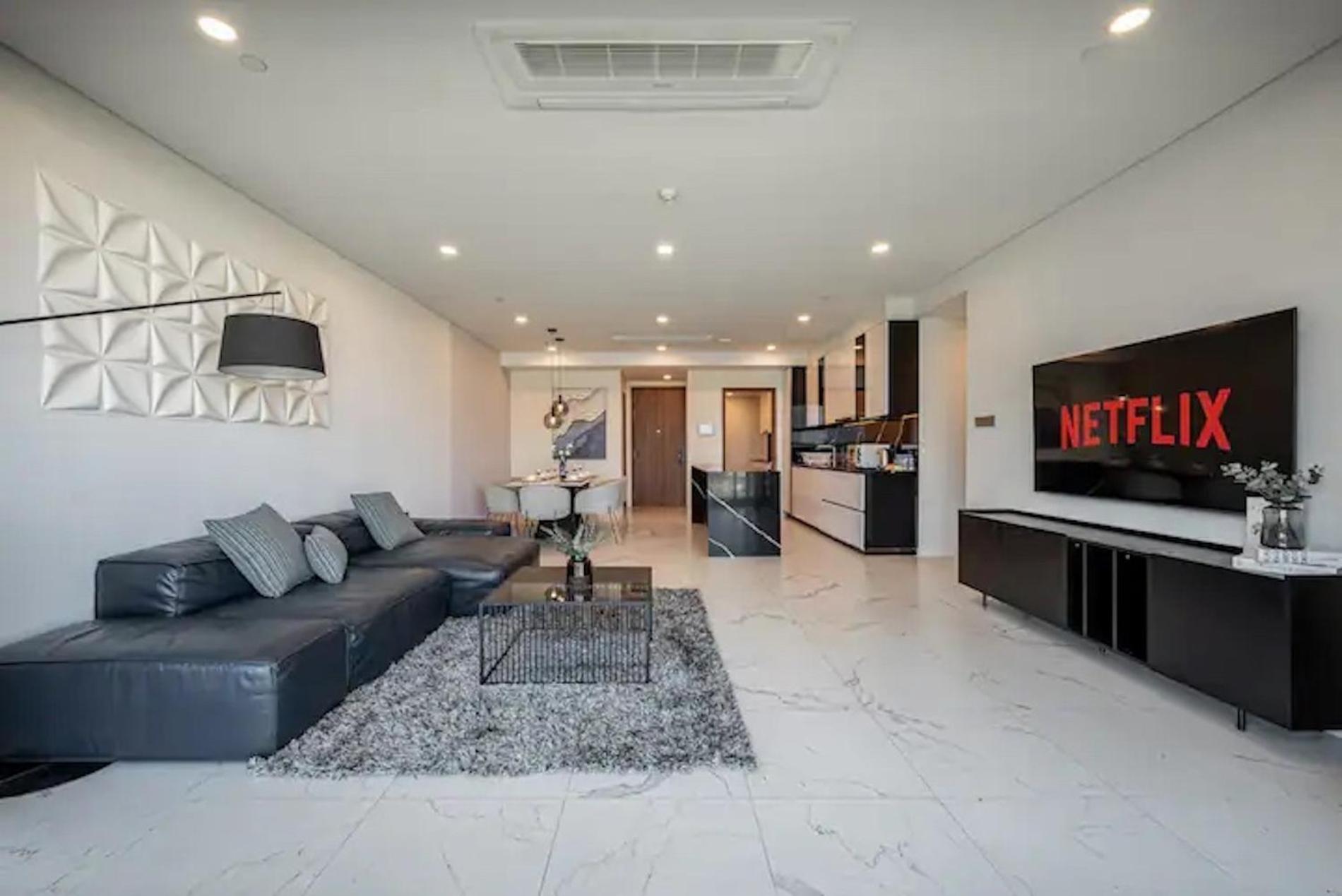 Zo Apartment Opera, Crest, Galleria -Central Saigon -Free Pool-Gym-Sauna Room-Yoga Room โฮจิมินห์ซิตี้ ภายนอก รูปภาพ